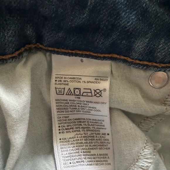 Old Navy Jean Skirt - 6 - Picture 3 of 5